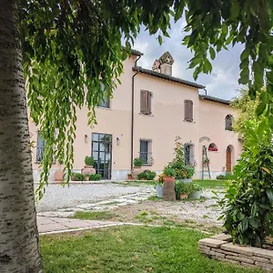 Casale Boschi - Rifugio Di Pianura Farm stay Cotignola